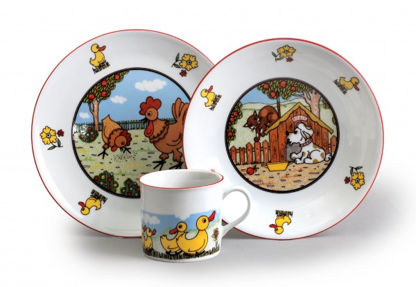 Dětská jídelní souprava, Na dvorku